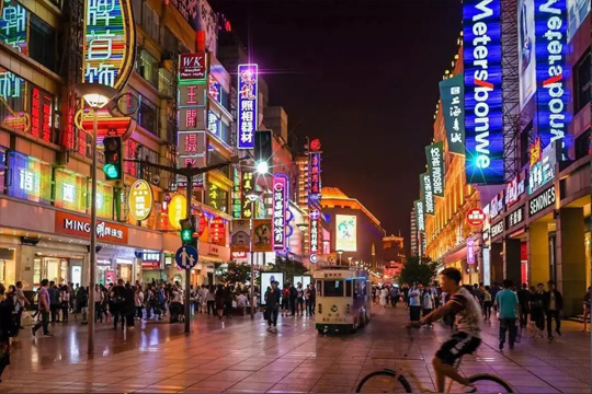  LED顯示屏彩屏的技術革新與市場前景